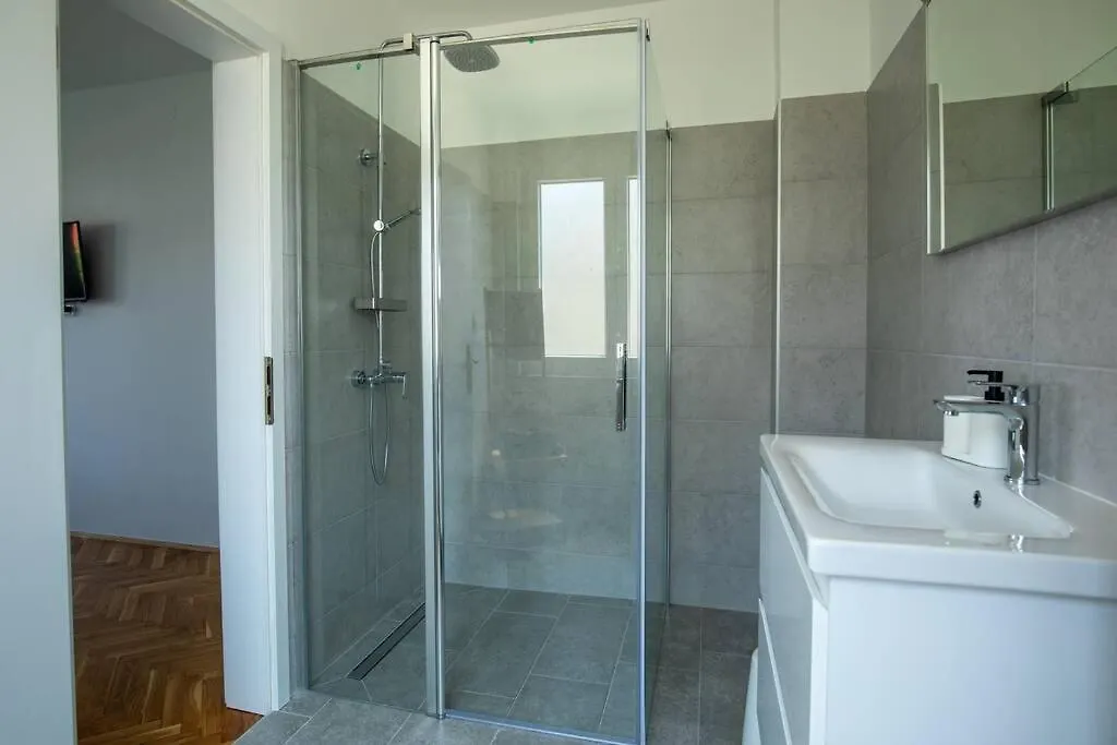 Vila Flora Relax House, Free Parking Peroj